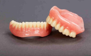 We Do Dentures!