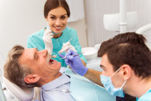 For Seniors: Are You At Risk Of Denture Induced Stomatitis?