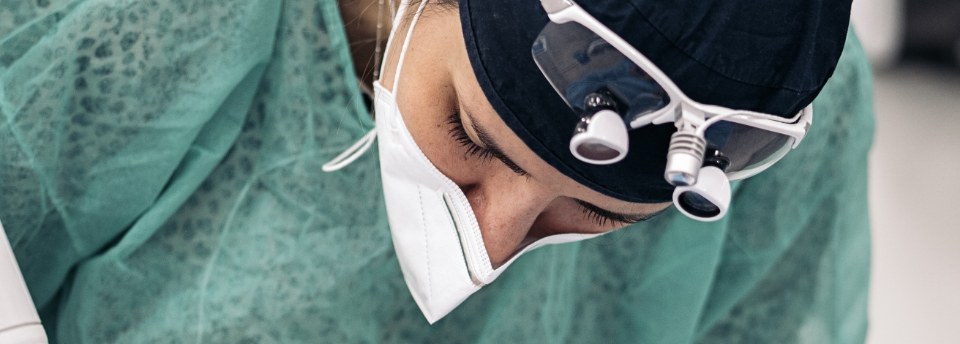 oral surgery dentist