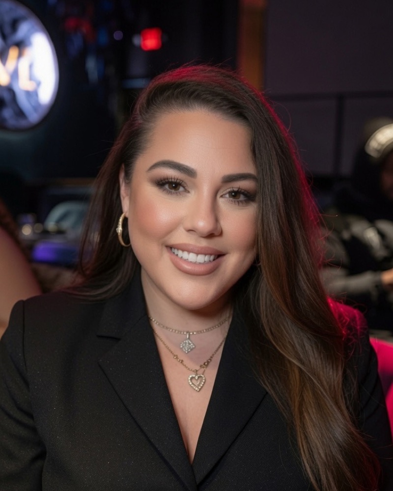 Leslie Rosales, Office Manager at Island Dental